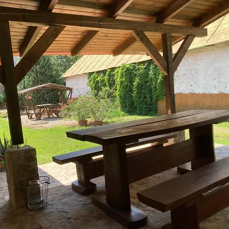 Hajnal Vendeghaz Penzion Kéked