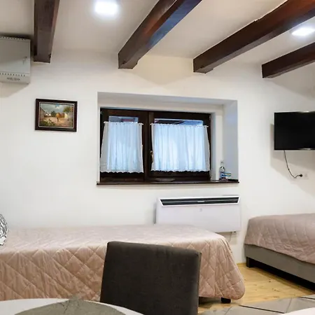 Guest house Hajnal Vendeghaz Keked